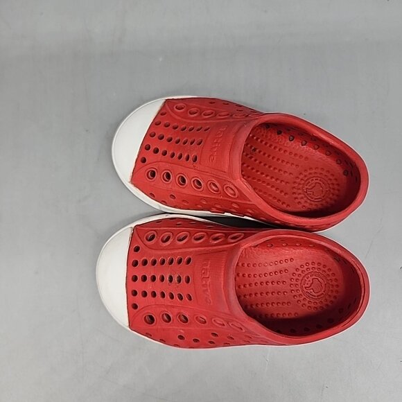 Toddlers Native Water Shoes Red Size 4 Slip On - Picture 3 of 5